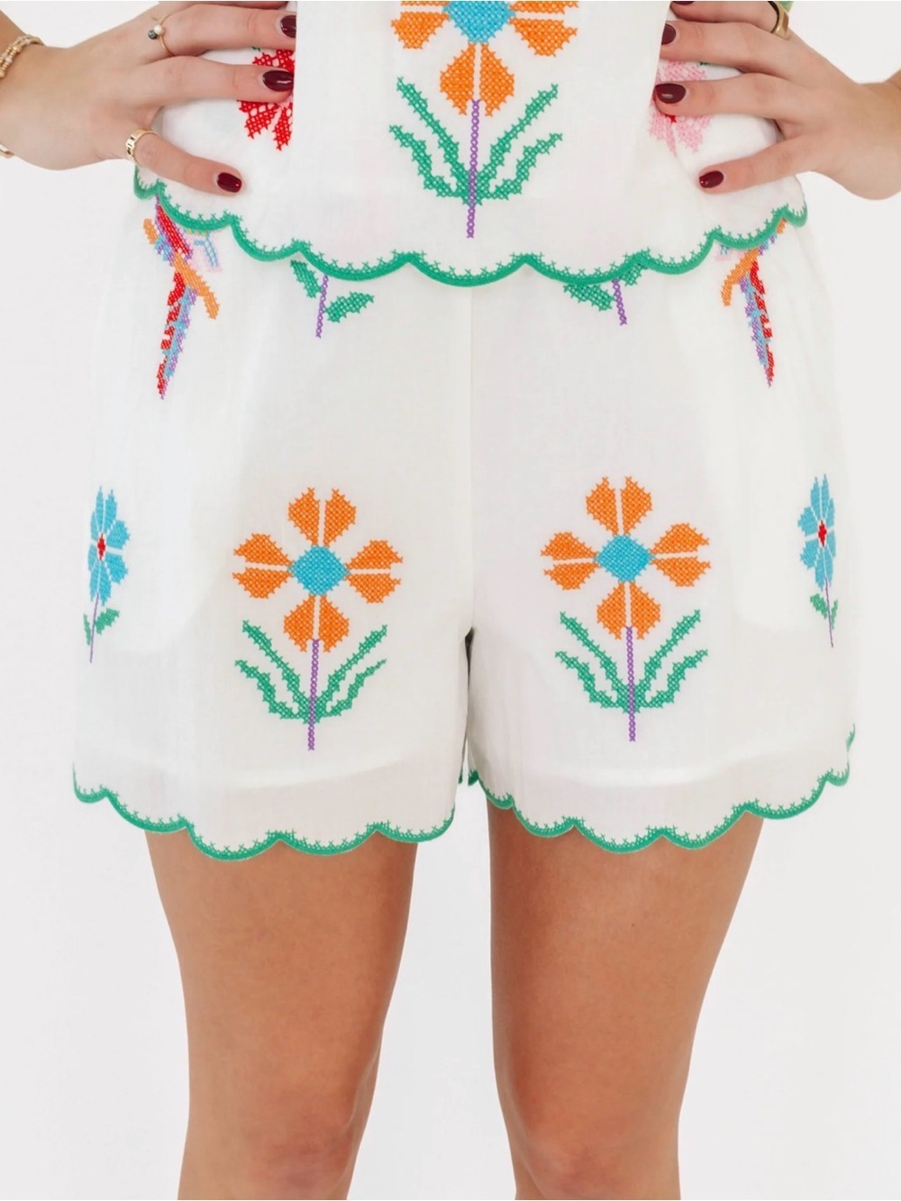 J. Marie Collections Tessie Embroidered cross stitch Scalloped Shorts XL boho